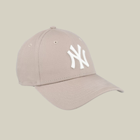 New York – Brown Baseball