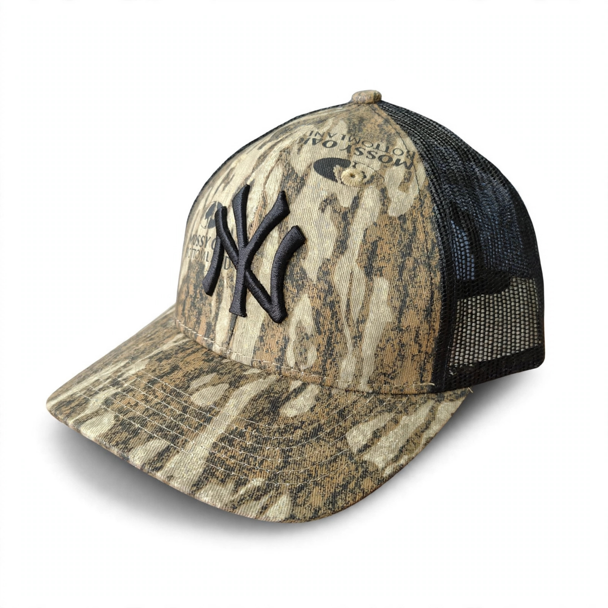 New Era NY Yankees Mossy Oak Camo & Black Mesh Trucker Cap